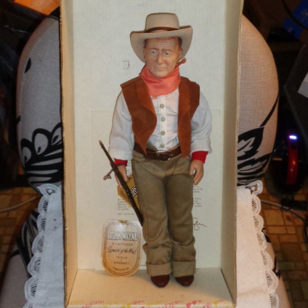 EFFANBEE 17" JOHN WAYNE COWBOY VINYL DOLL-NEW DOLL,BEAT UP BOX